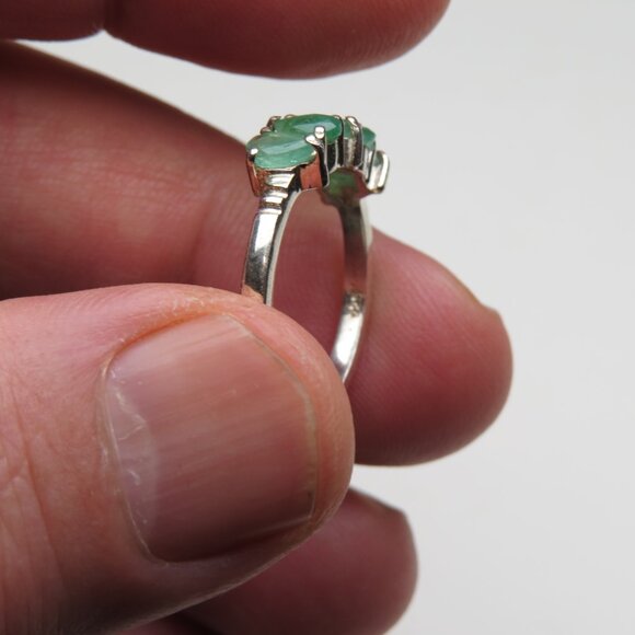 Genuine Emerald *925 Sterling Silver Ring - Picture 4 of 4